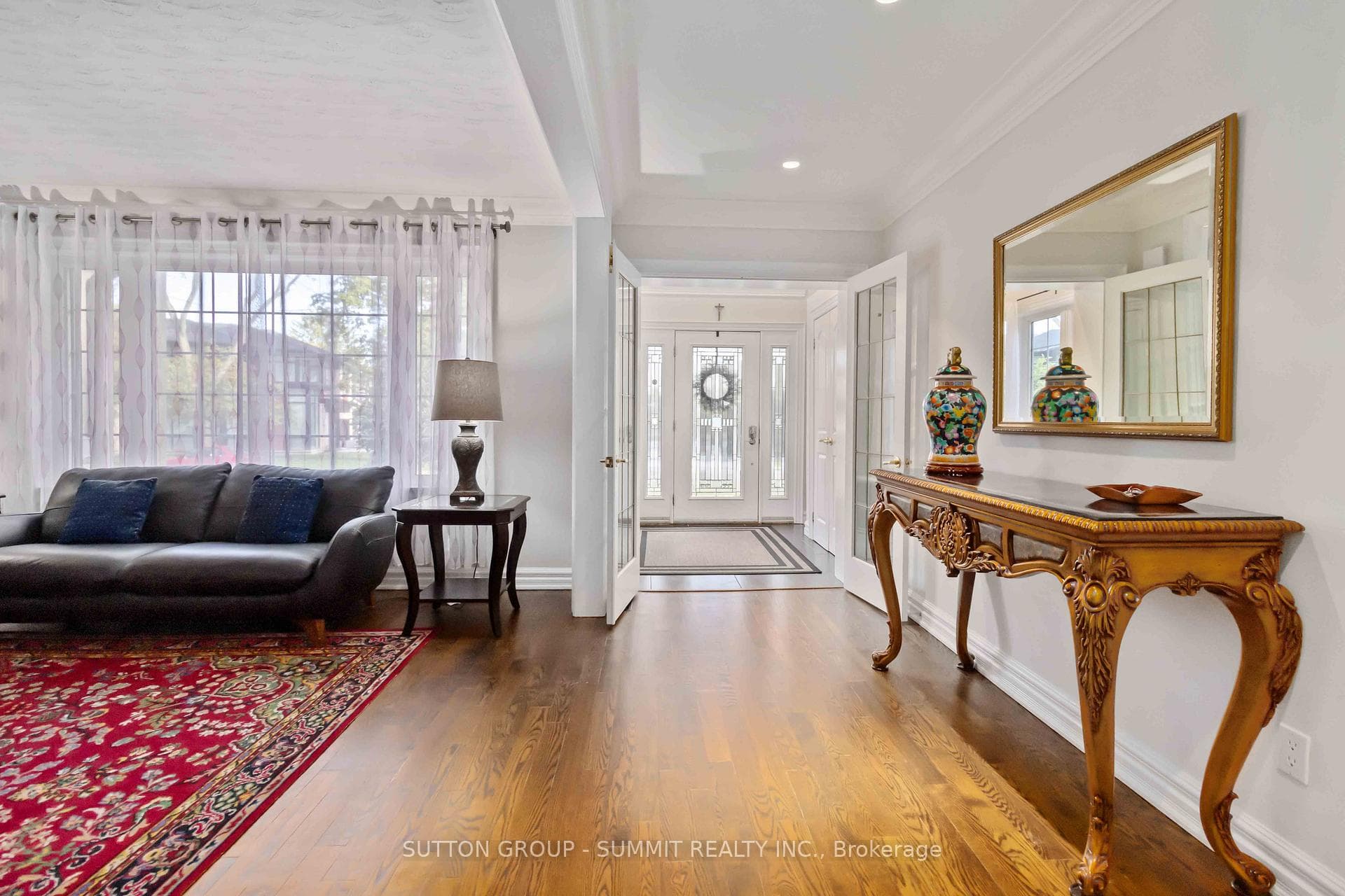 1195 Crestdale Road photo 2