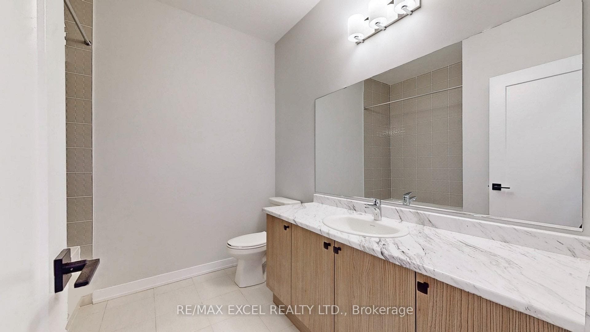 52 Harvey Bunker Crescent photo 12
