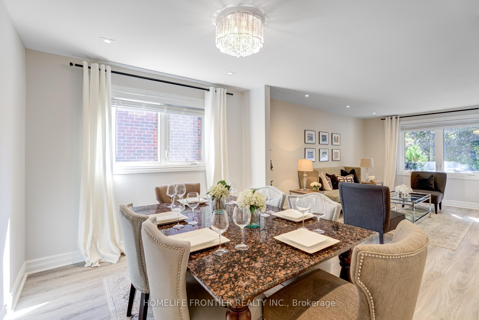 270 Yorkshire Drive photo 8