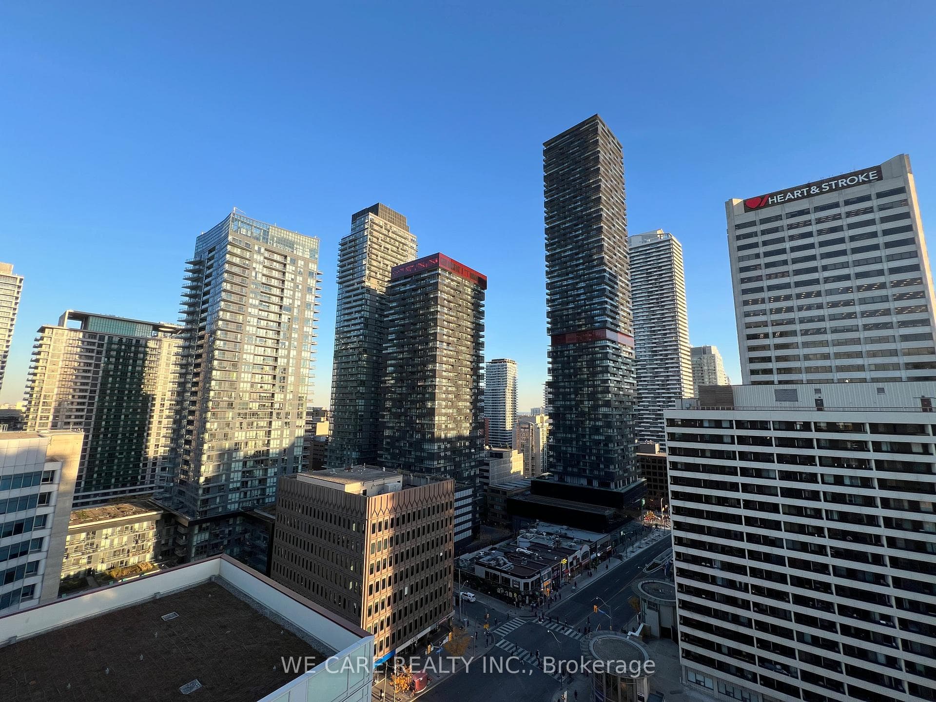 33 Helendale Avenue Unit 1407 photo 14