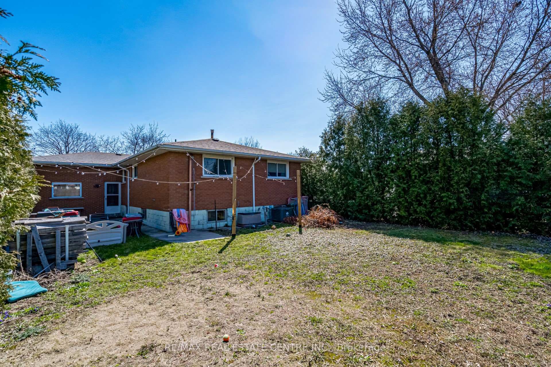 102 Erin Avenue photo 18