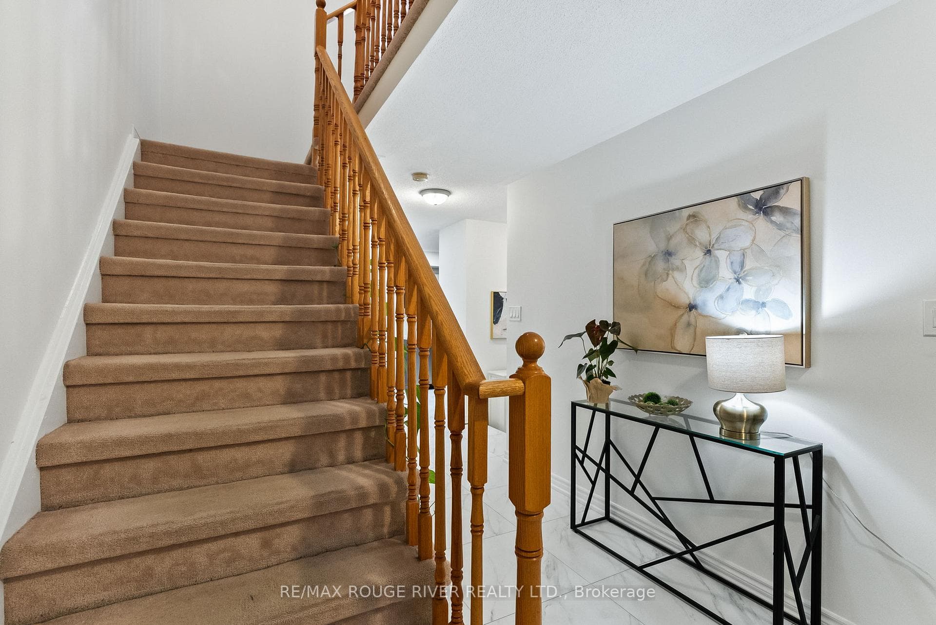 35 Presley Crescent photo 17