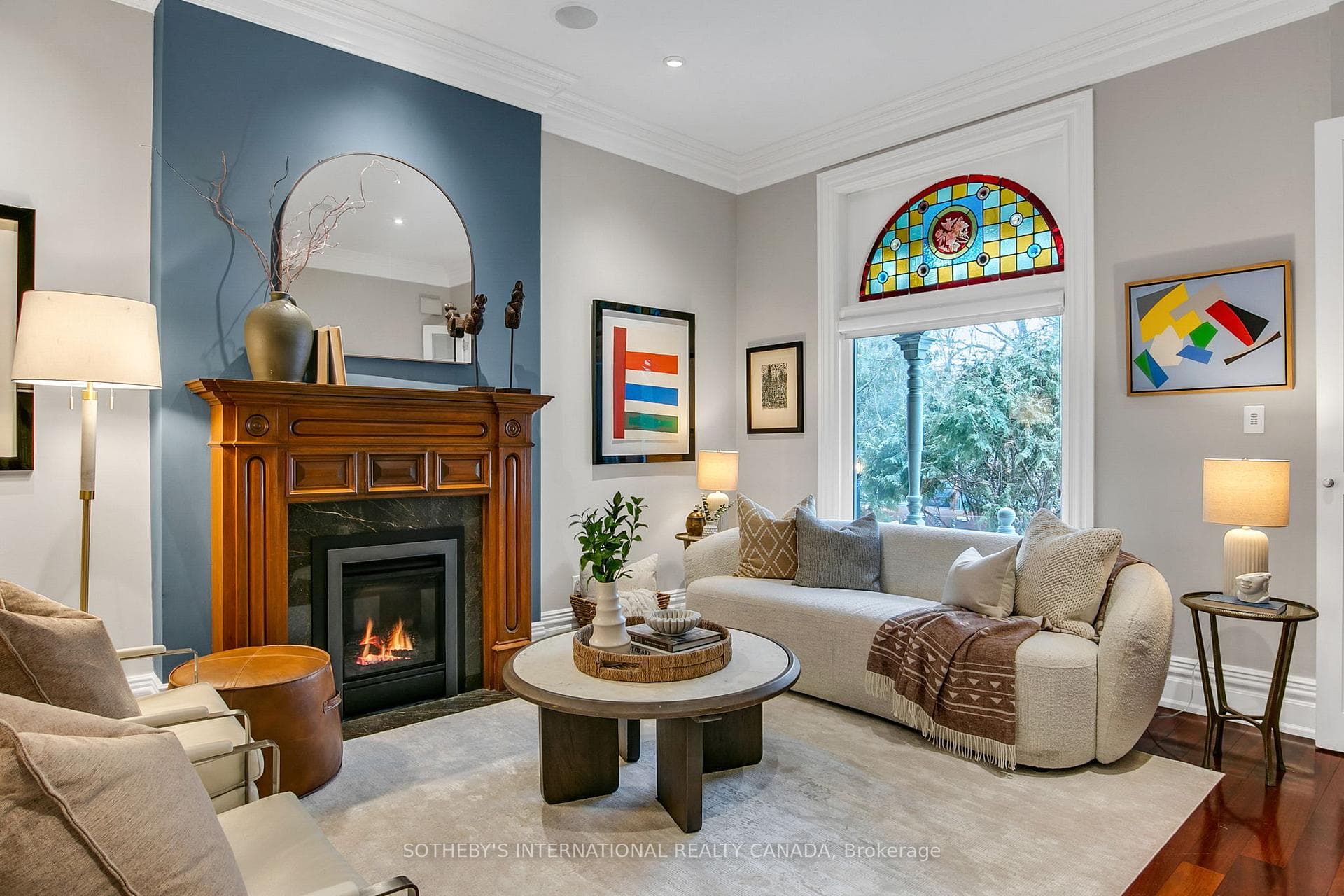 389 Carlton Street photo 9