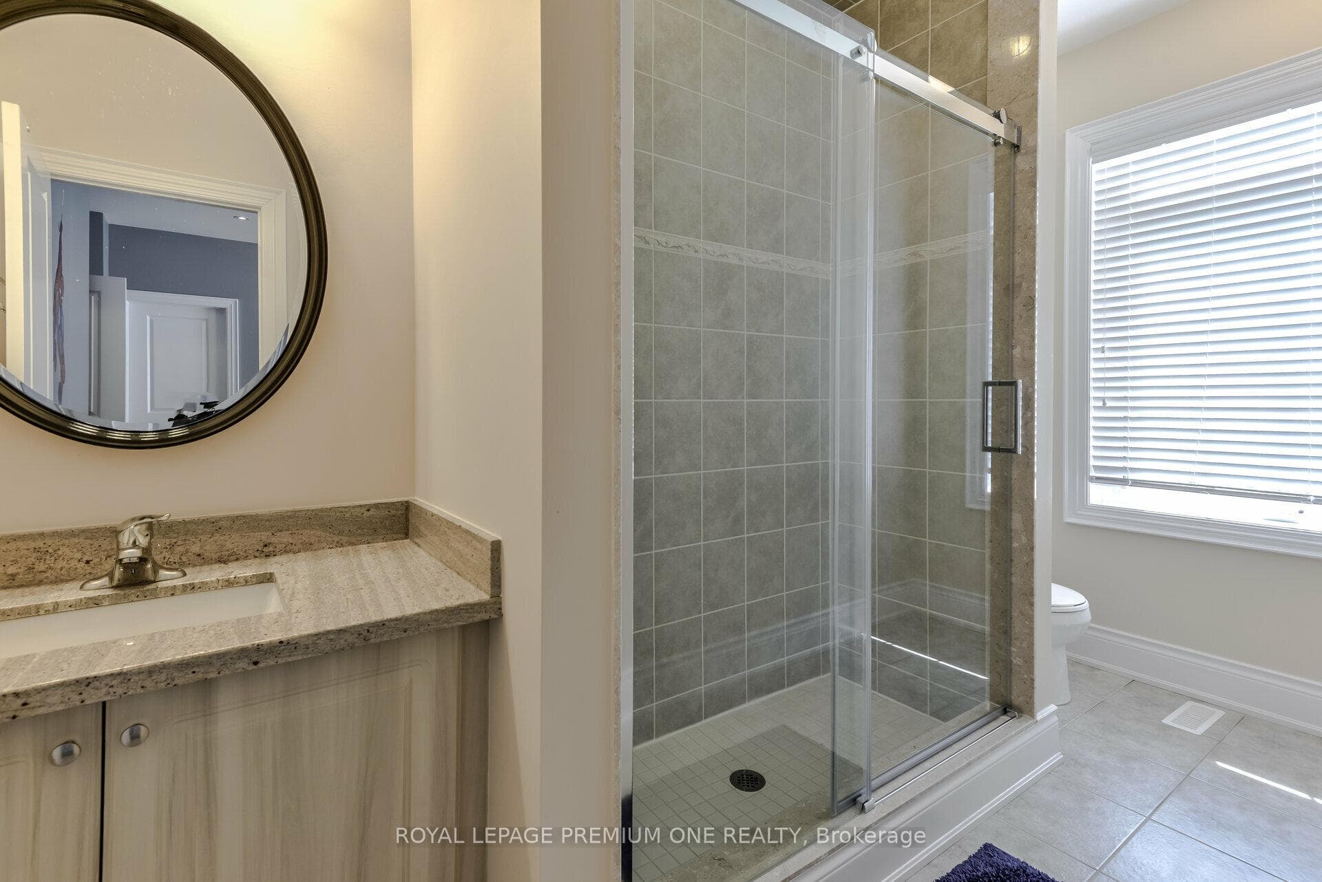 107 Headwind Boulevard photo 34
