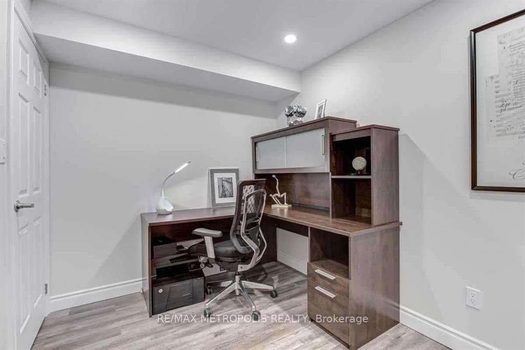 21 Corduroy Road photo 3