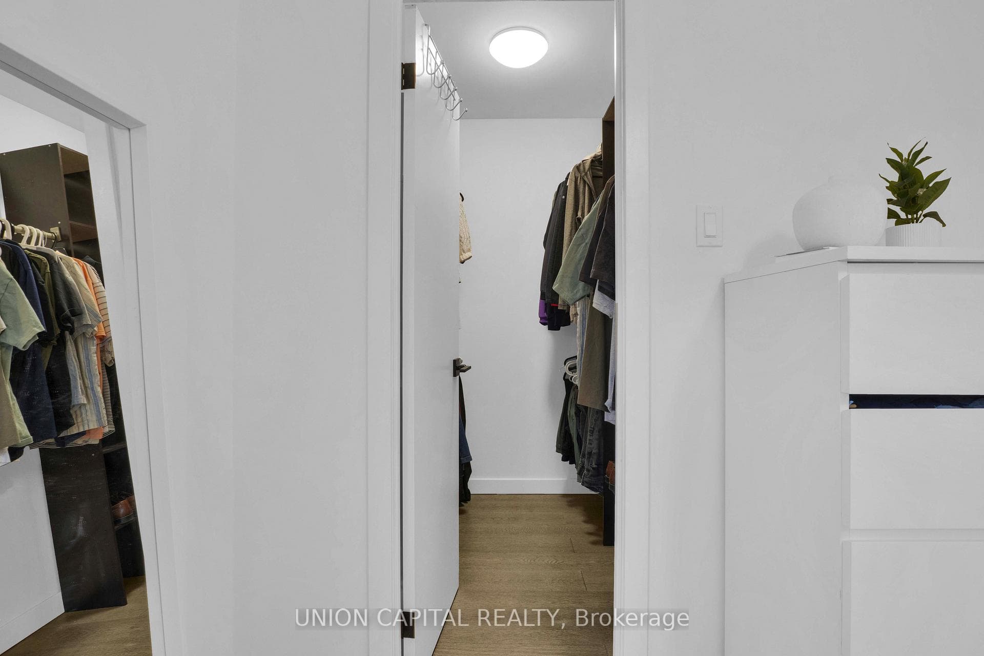 378 Hollyberry Trail photo 17