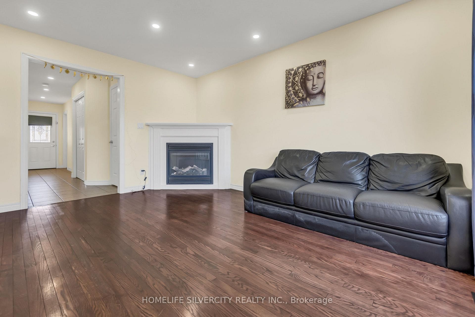 19 Dougall Street photo 6
