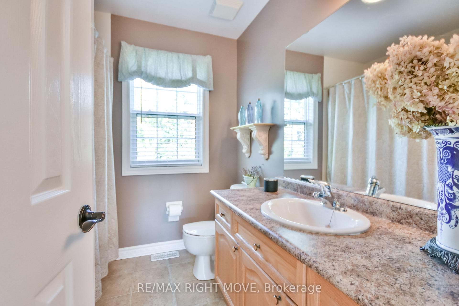 4043 Digby Drive photo 29