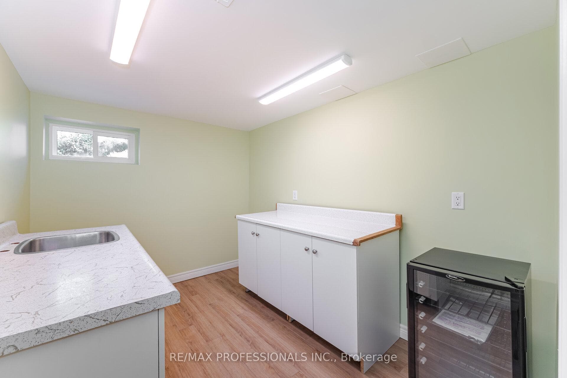 6 Tapley Drive photo 39