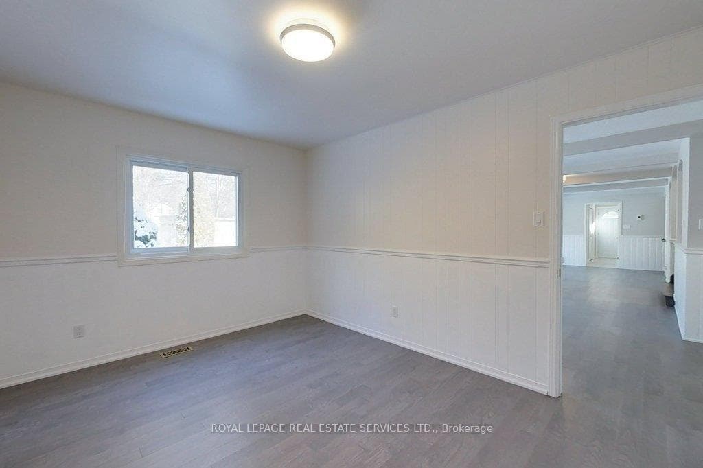 141 Castle Crescent photo 17