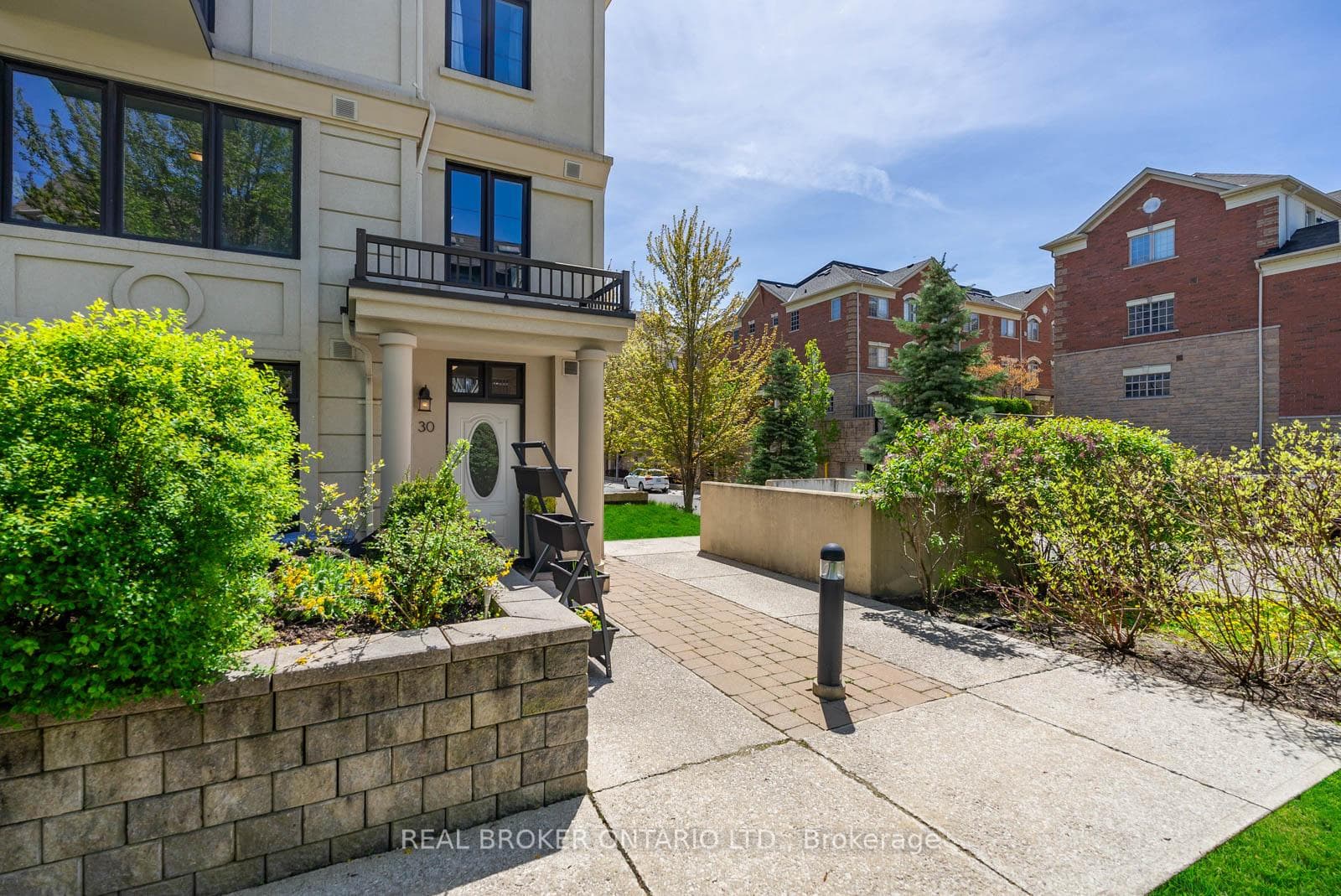 7 Brighton Place Unit 30 photo 17