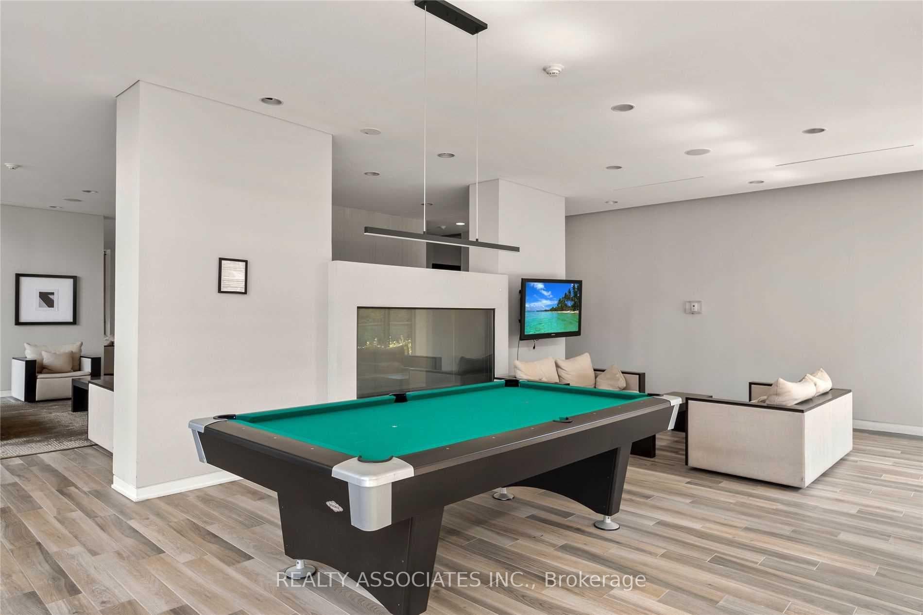 33 Charles Street Unit 2210 photo 7