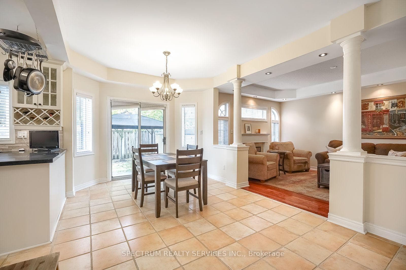 51 Monterey Road photo 18
