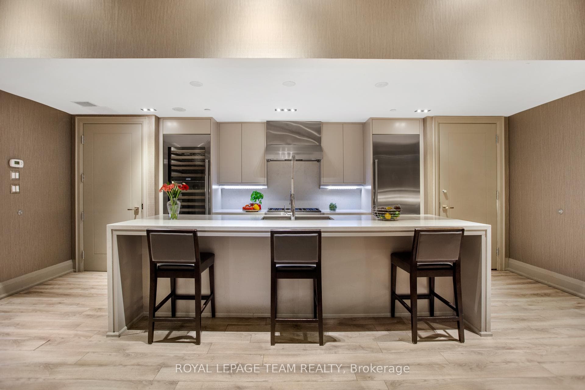 111 Champagne Avenue Unit 1506 photo 33