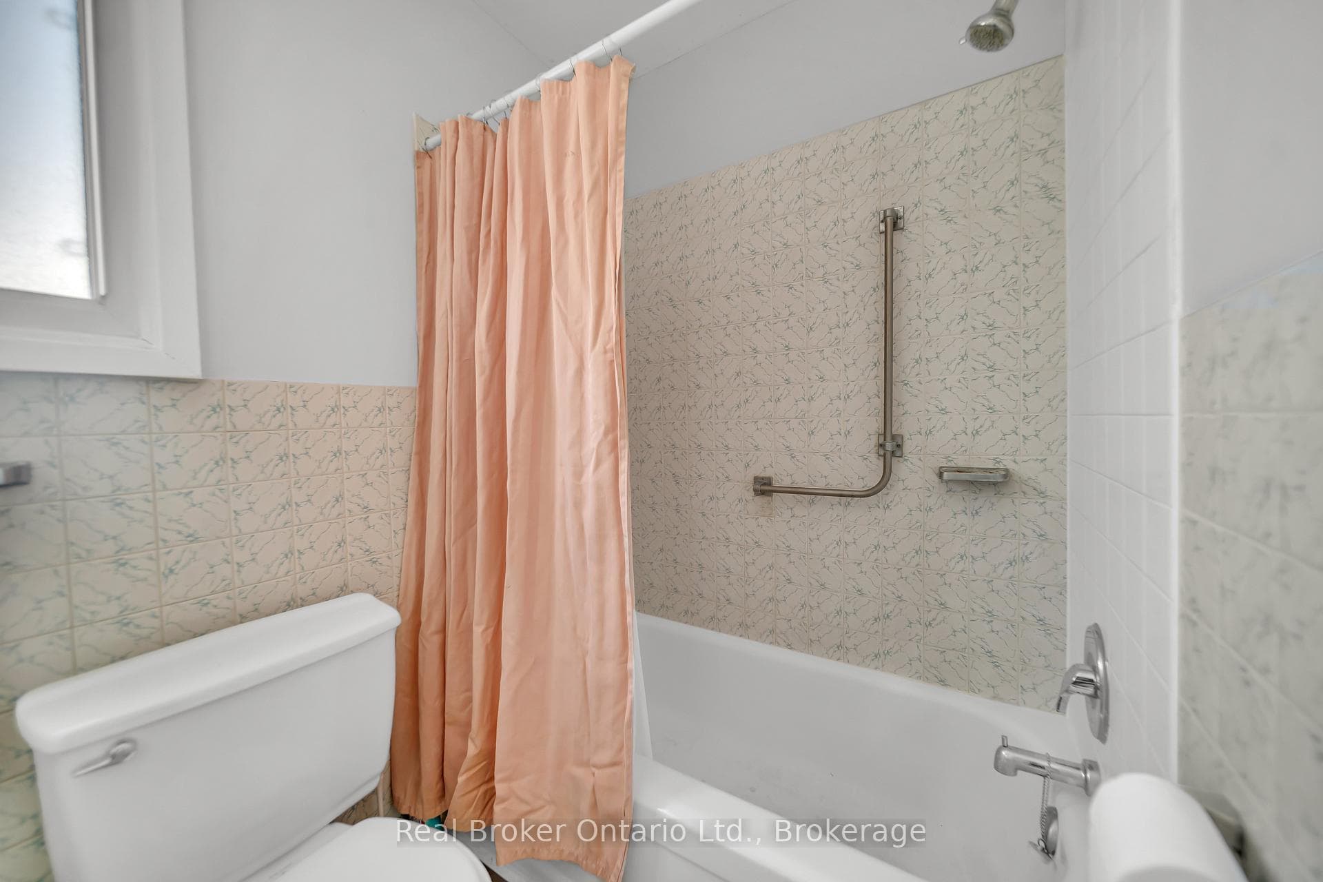 141 Samuel Street photo 21