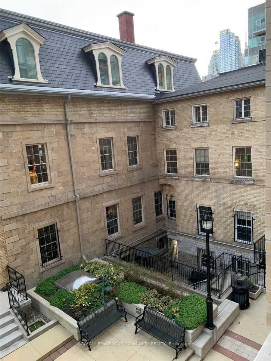 105 George Street Unit 208 photo 12