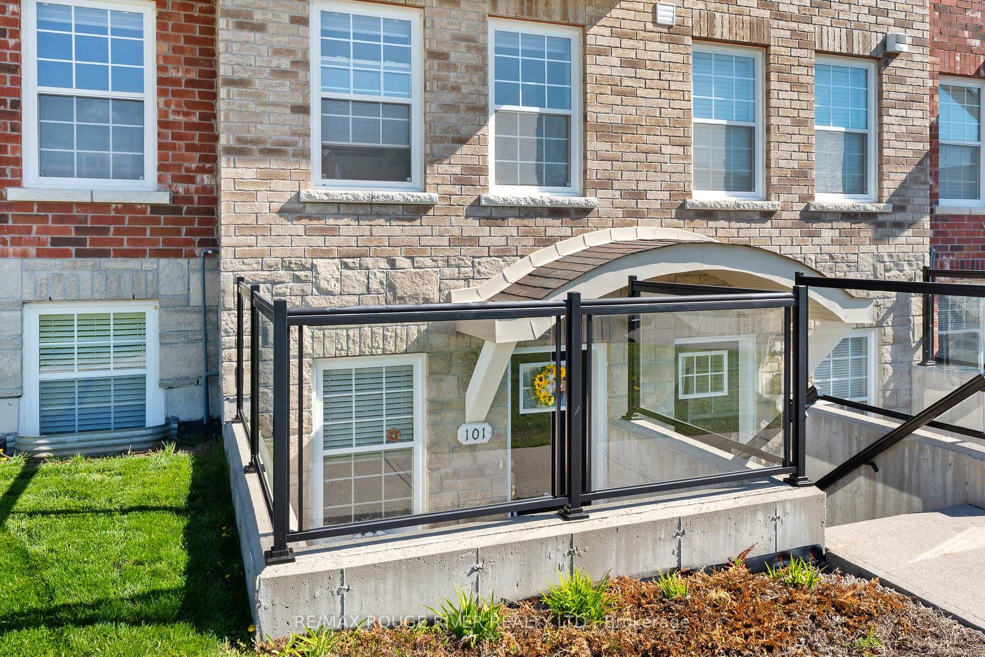 430 Lonsberry Drive Unit 101 photo 4