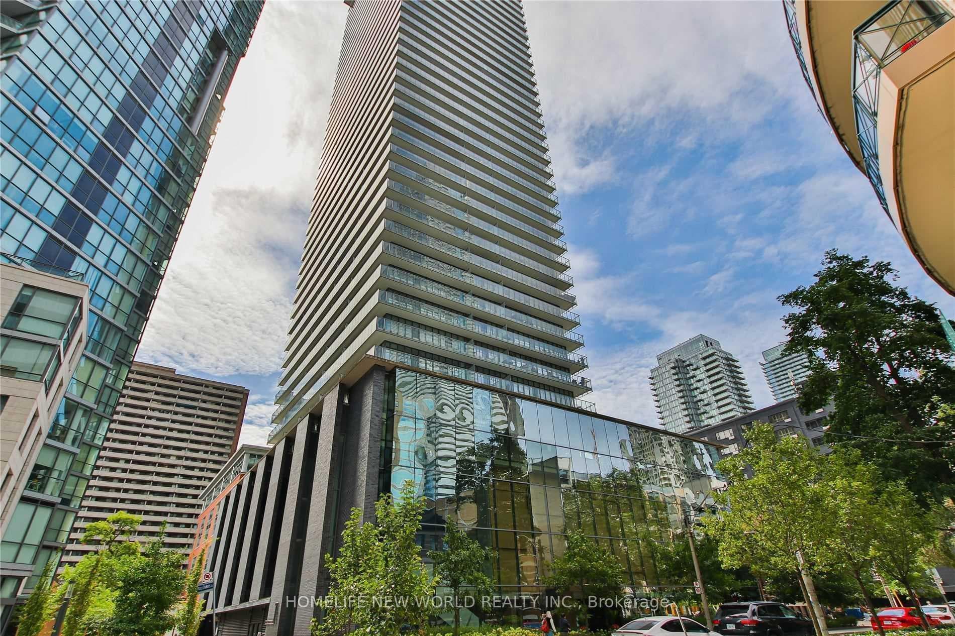 33 Charles Street Unit 703 photo 1