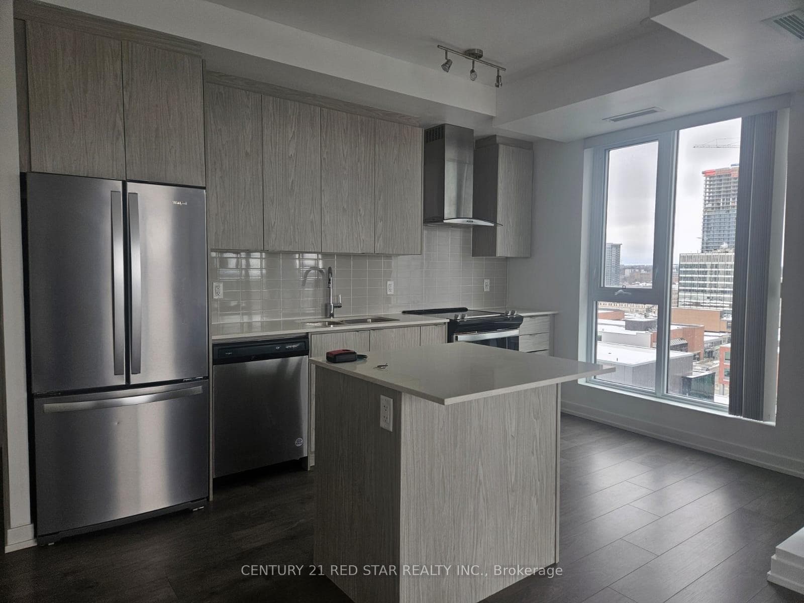 55 Duke Street Unit 1002 photo 3