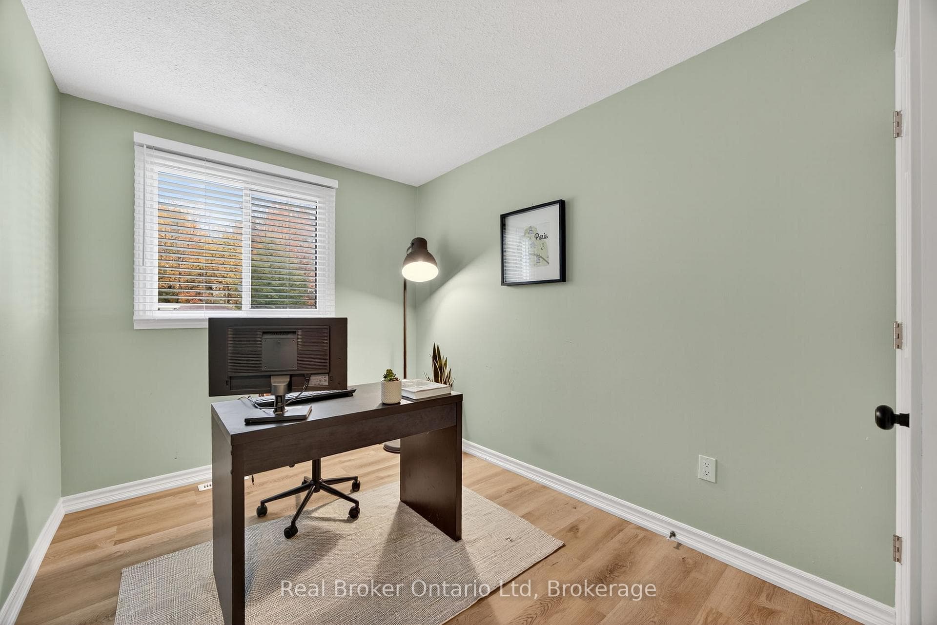 253 Lescaut Road photo 31