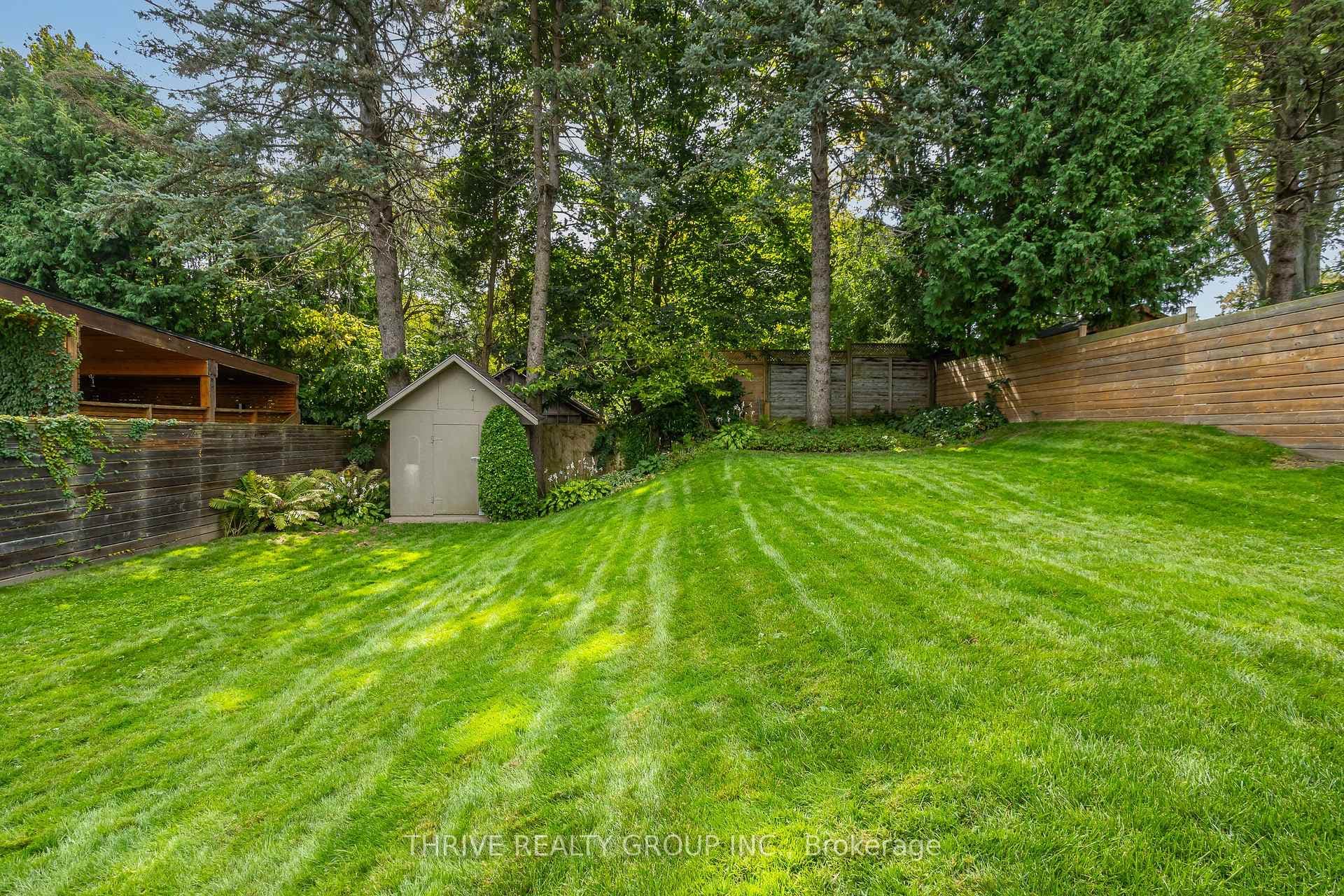 573 Lambton Street photo 34