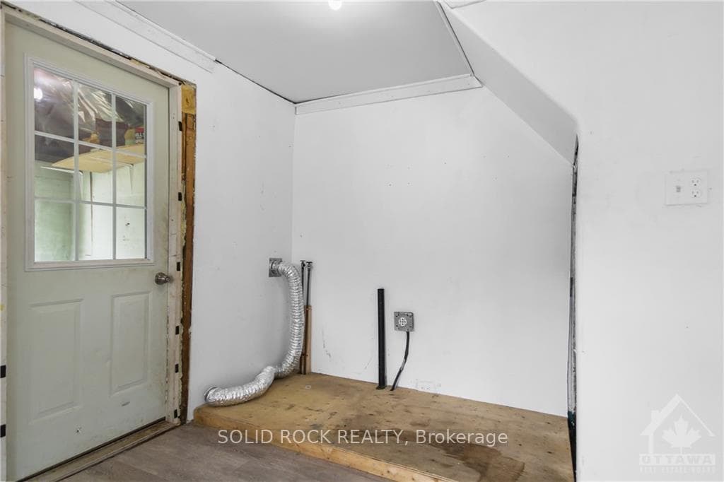 104 BENNETT Drive photo 7