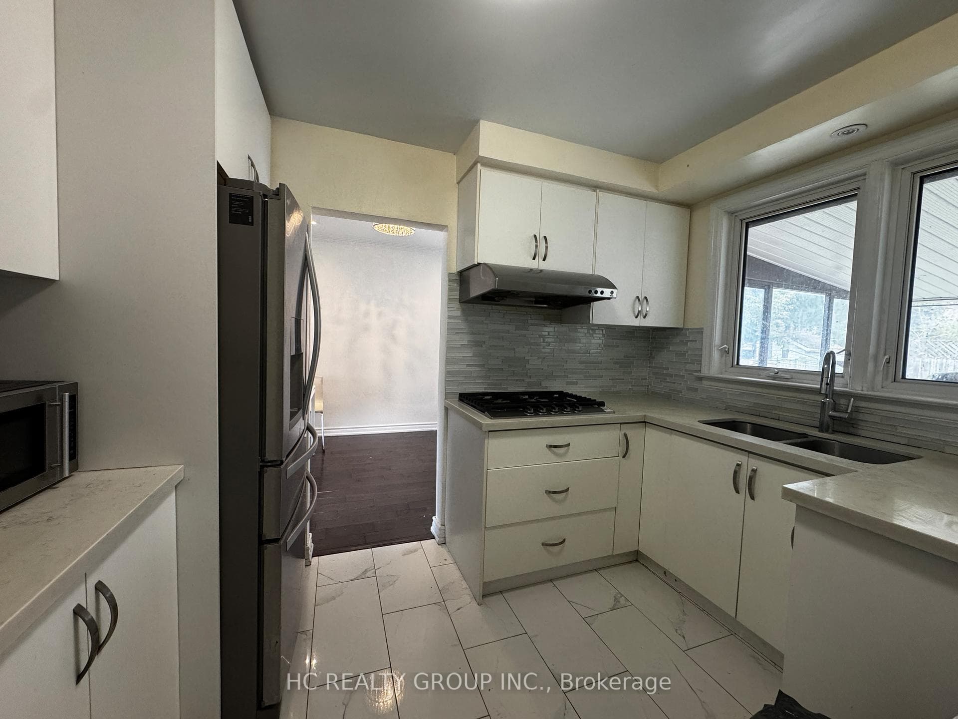 83 Sussex Avenue Unit Abv Gnd photo 3