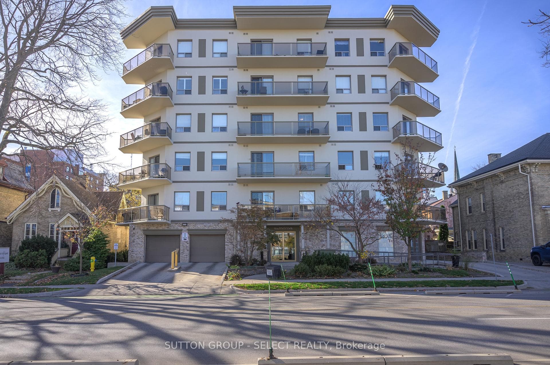 435 Colborne Street Unit 304 photo 1