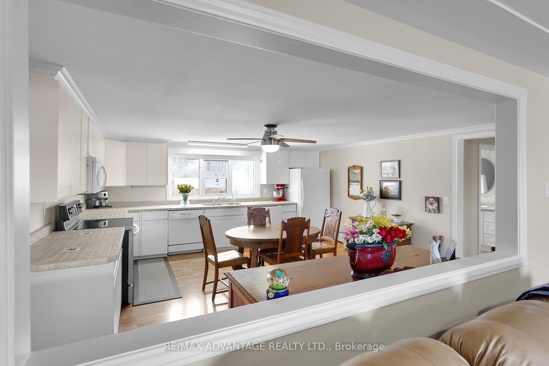 2678 Dorchester Road photo 6