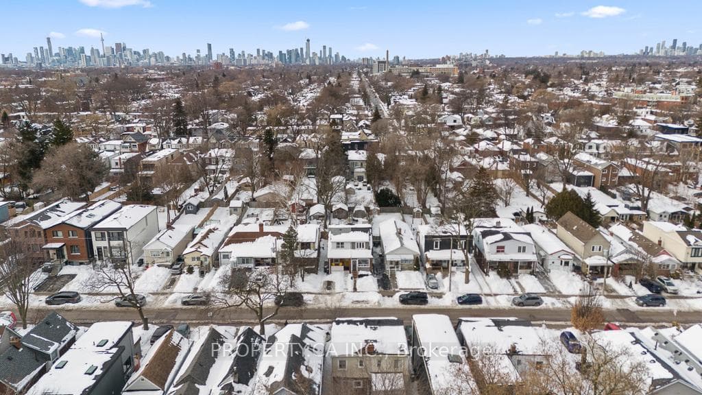 146 King Edward Avenue photo 34
