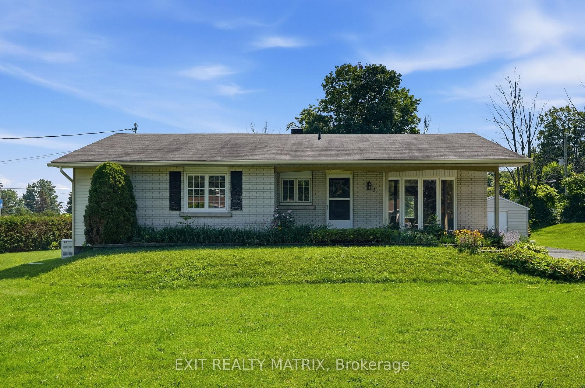 3 Hillview Circle photo 2
