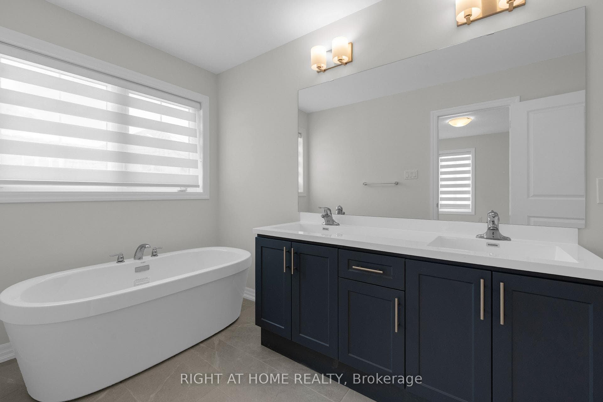 2420 Bushnell Street photo 25