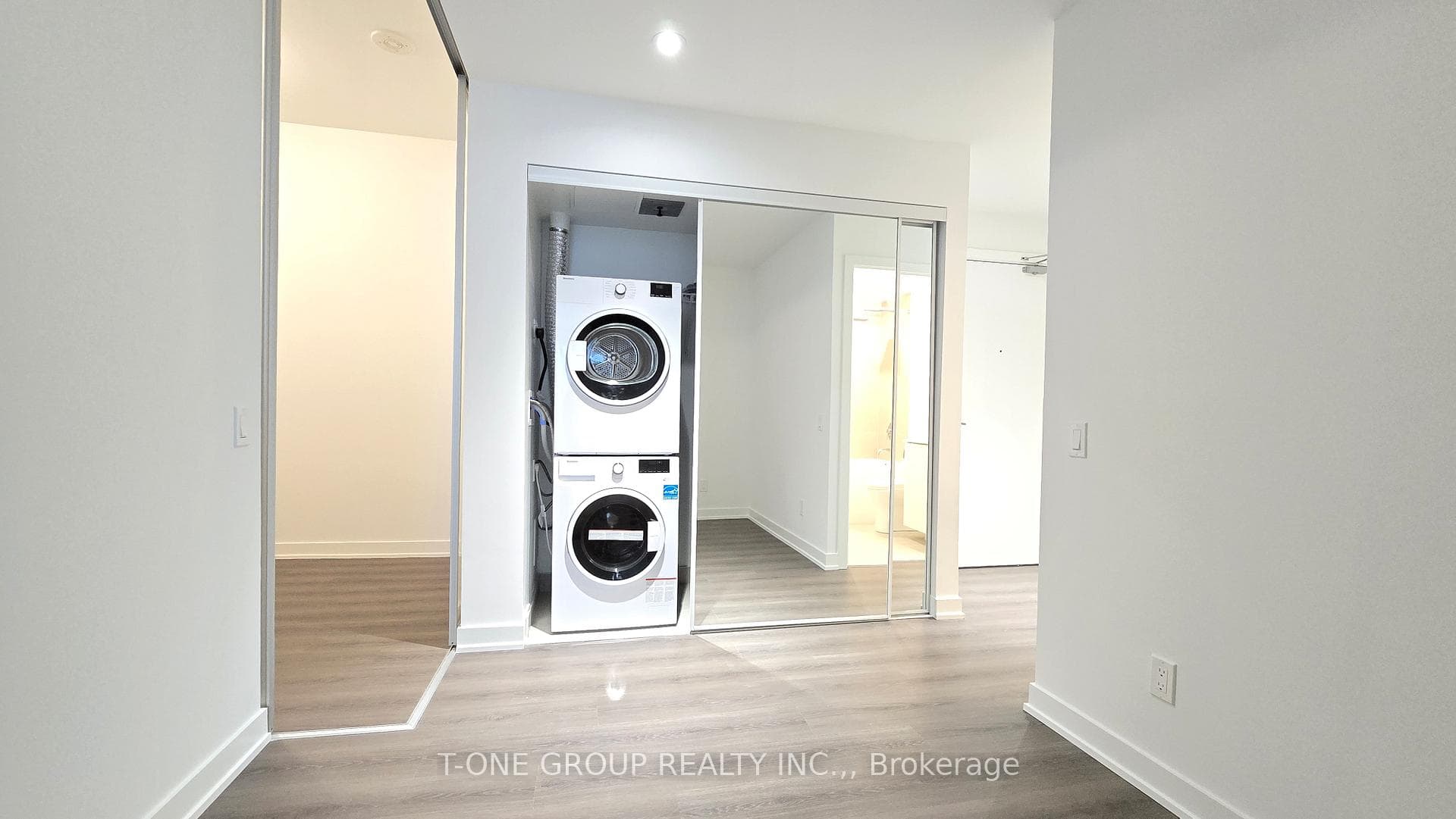 8 Wellesley Street Unit 603 photo 15
