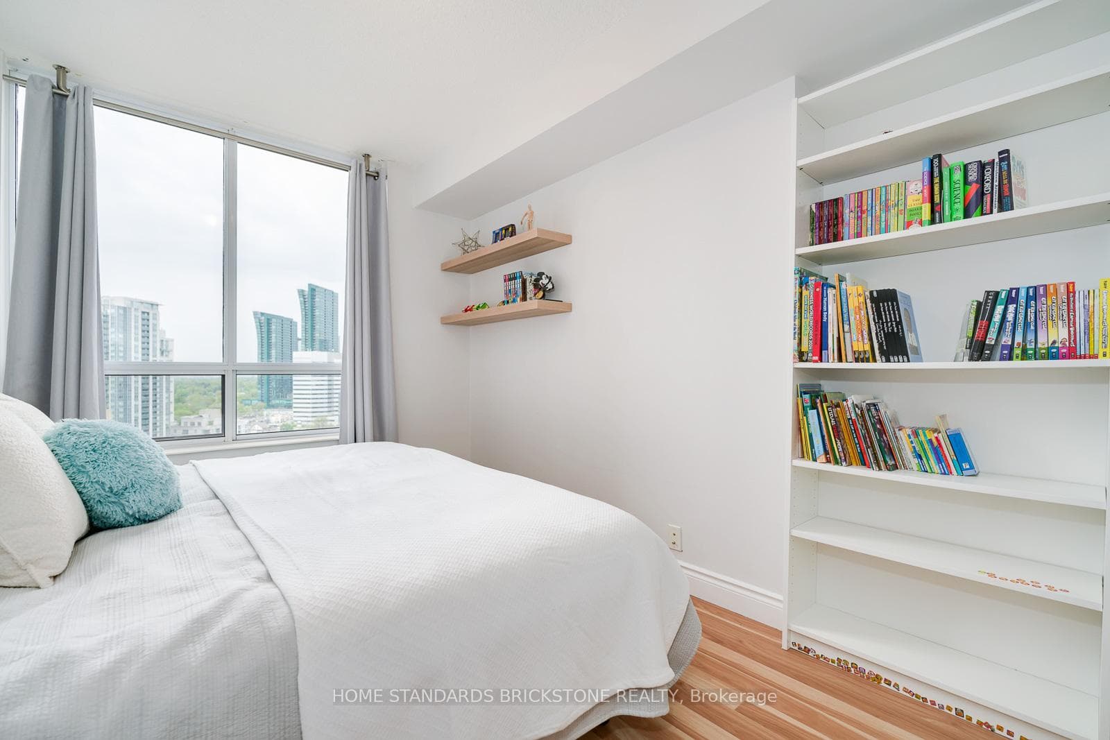 80 Harrison Garden Boulevard Unit 1716 photo 22