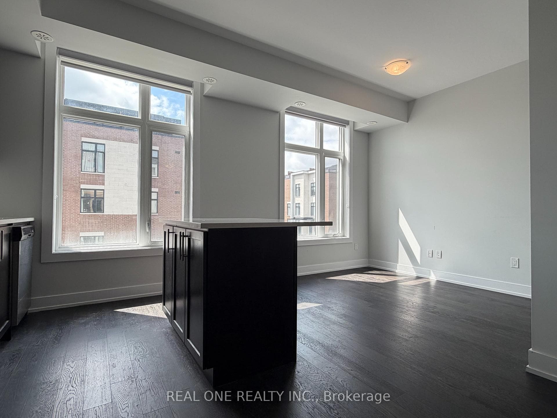 9560 Islington Avenue Unit 207 photo 7