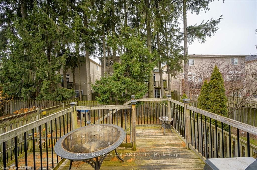 24 Sunnycroft Court photo 31