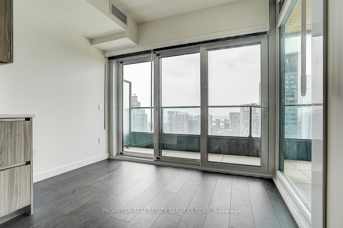 3 Concord Cityplace Way Unit 4102 photo 22