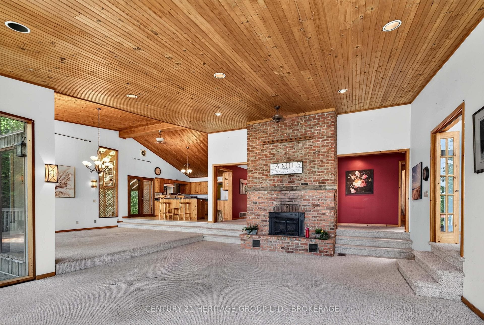 338 Neville Point Road photo 7