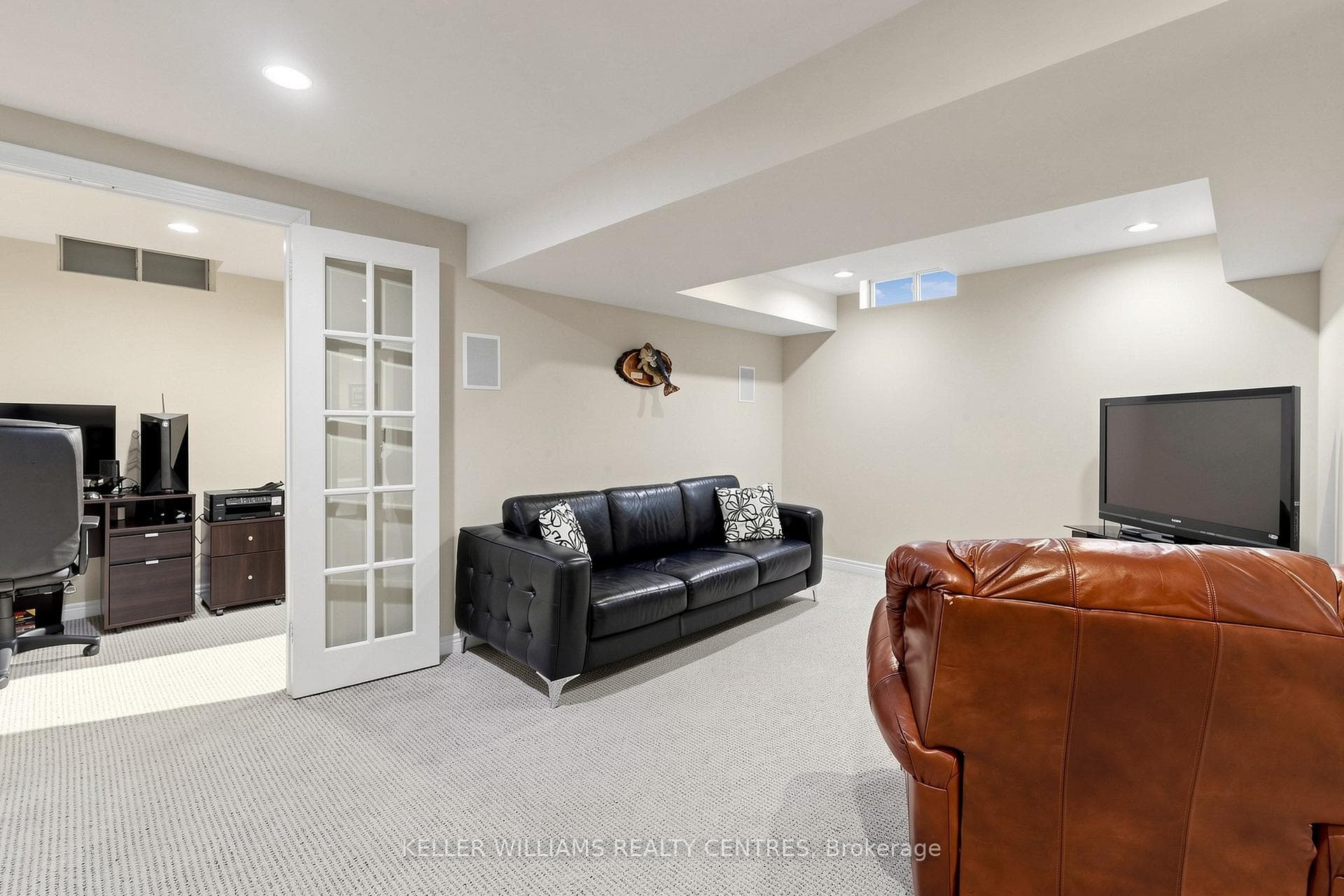 118 Woodroof Crescent photo 25