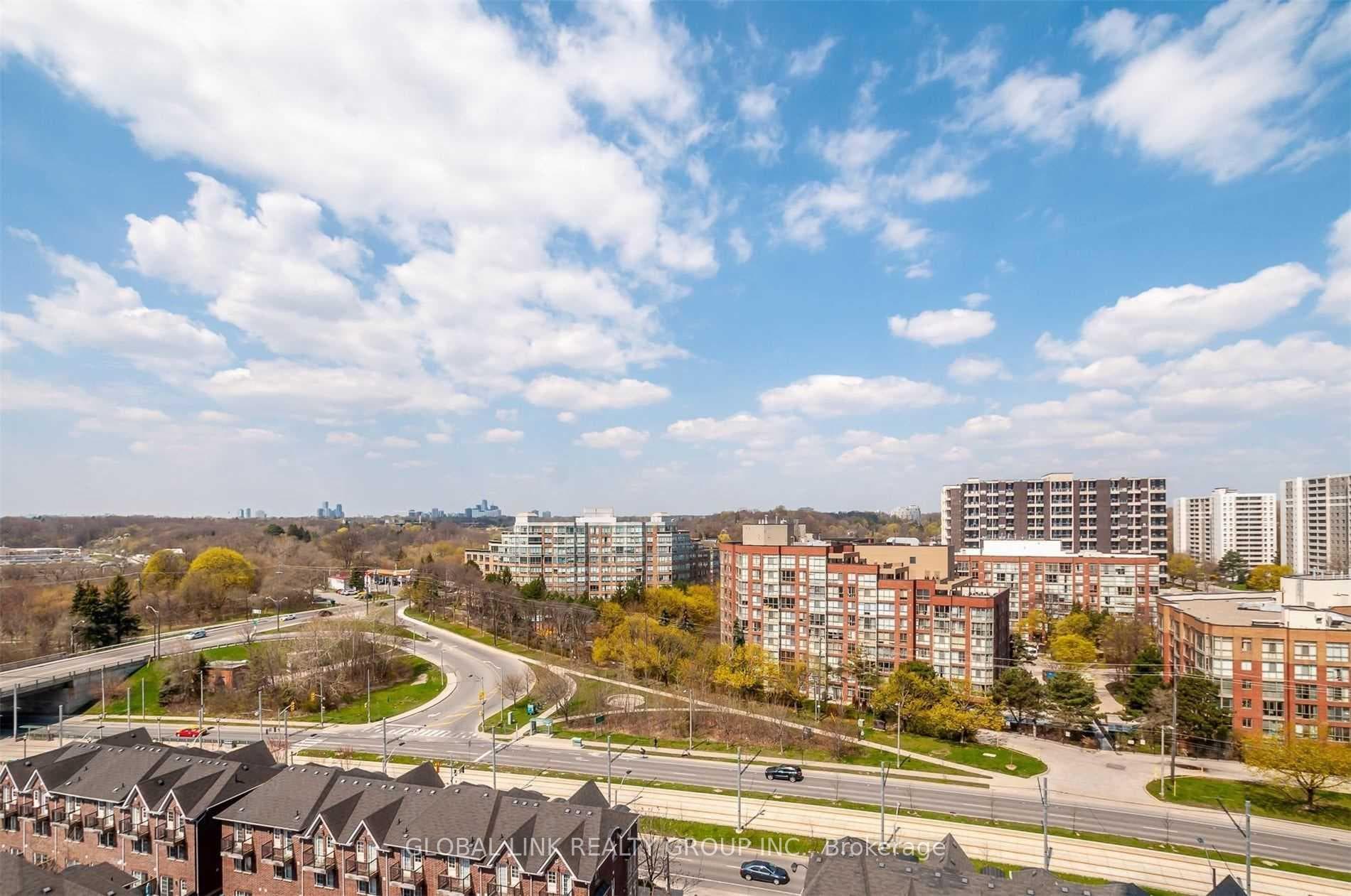 105 The Queensway Avenue Unit 1110 photo 9
