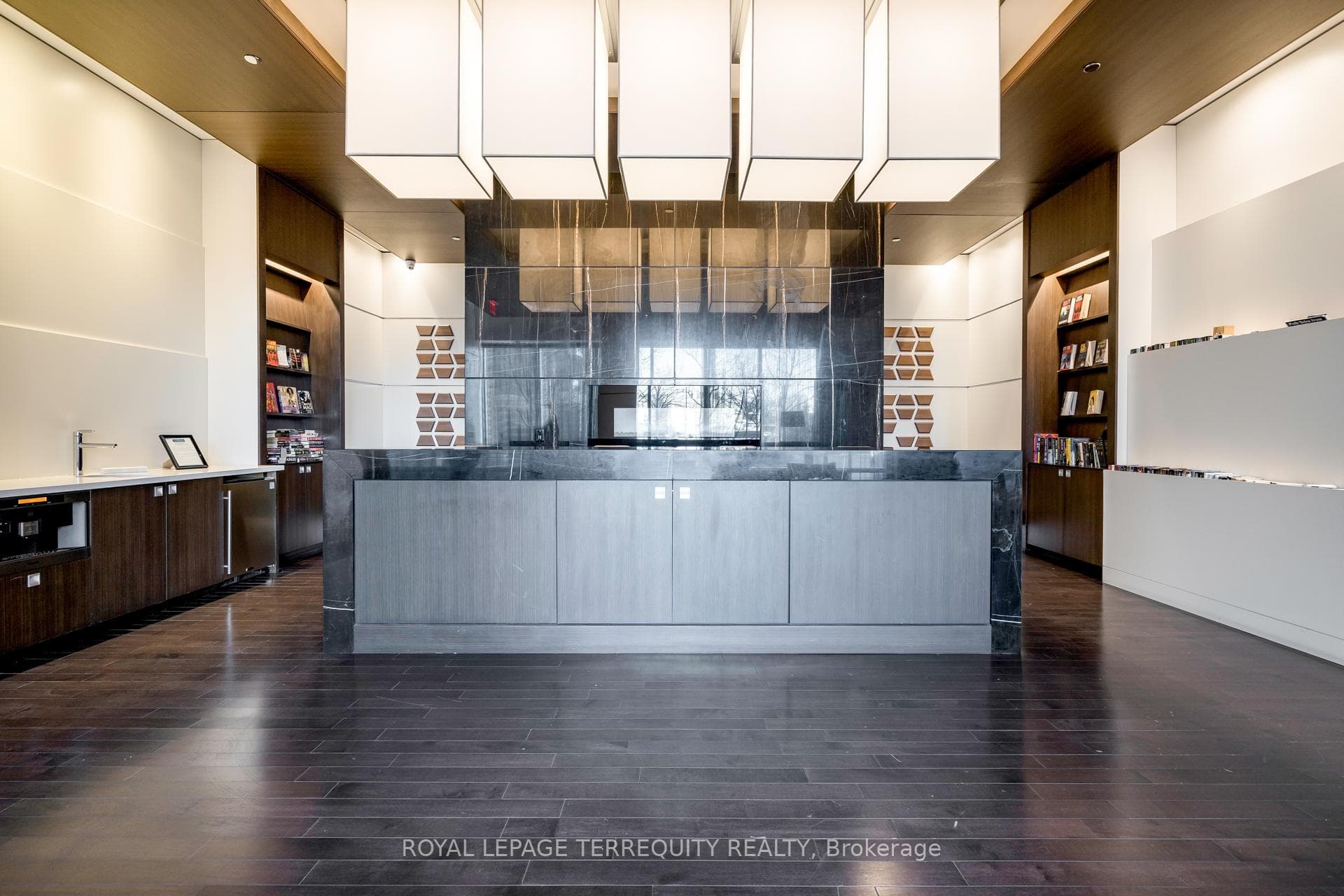 215 Sherway Gardens Road Unit 2810 photo 35