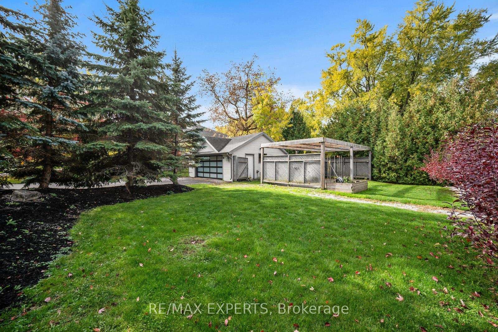 9 Faris Avenue photo 39