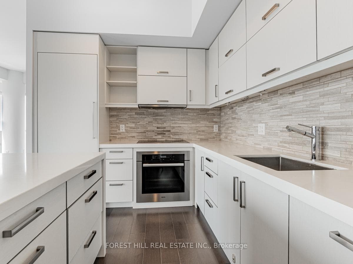 1080 Bay Street Unit 4902 photo 7