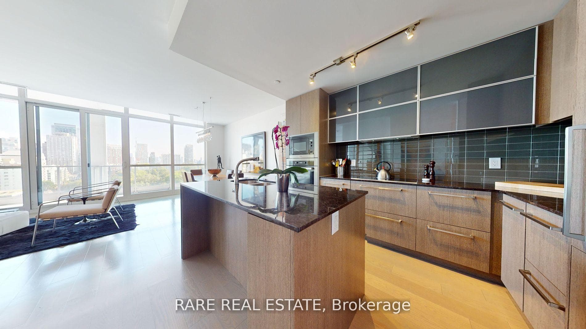 170 Avenue Road Unit 1101 photo 5