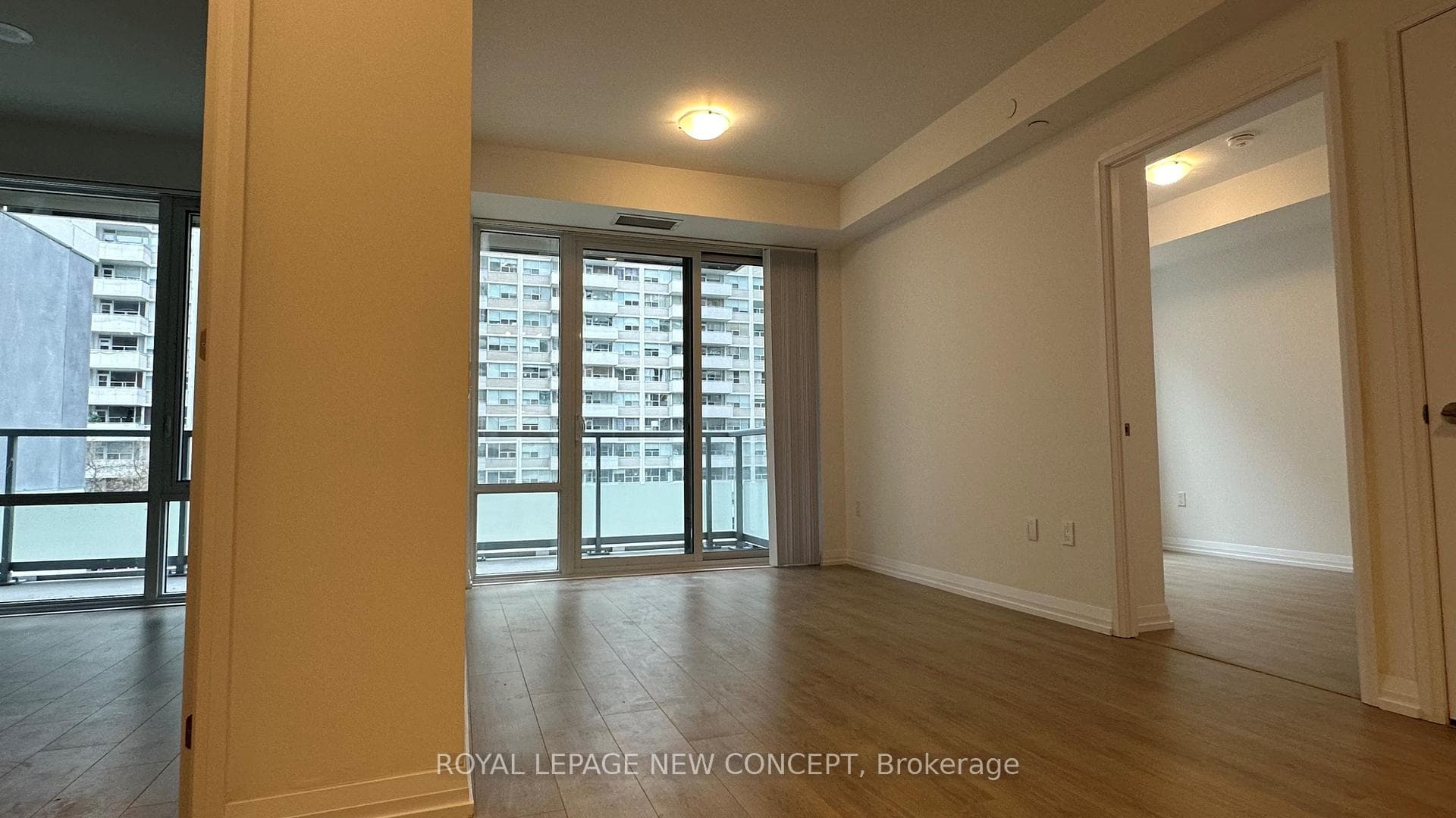 50 Dunfield Avenue Unit 620 photo 2