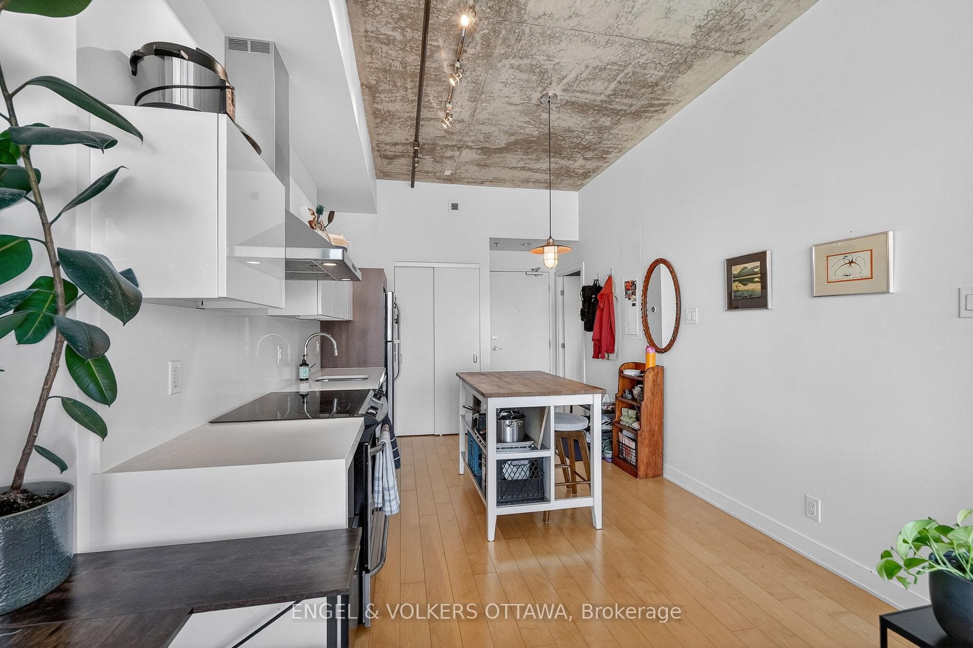 340 McLeod Street Unit 935 photo 13