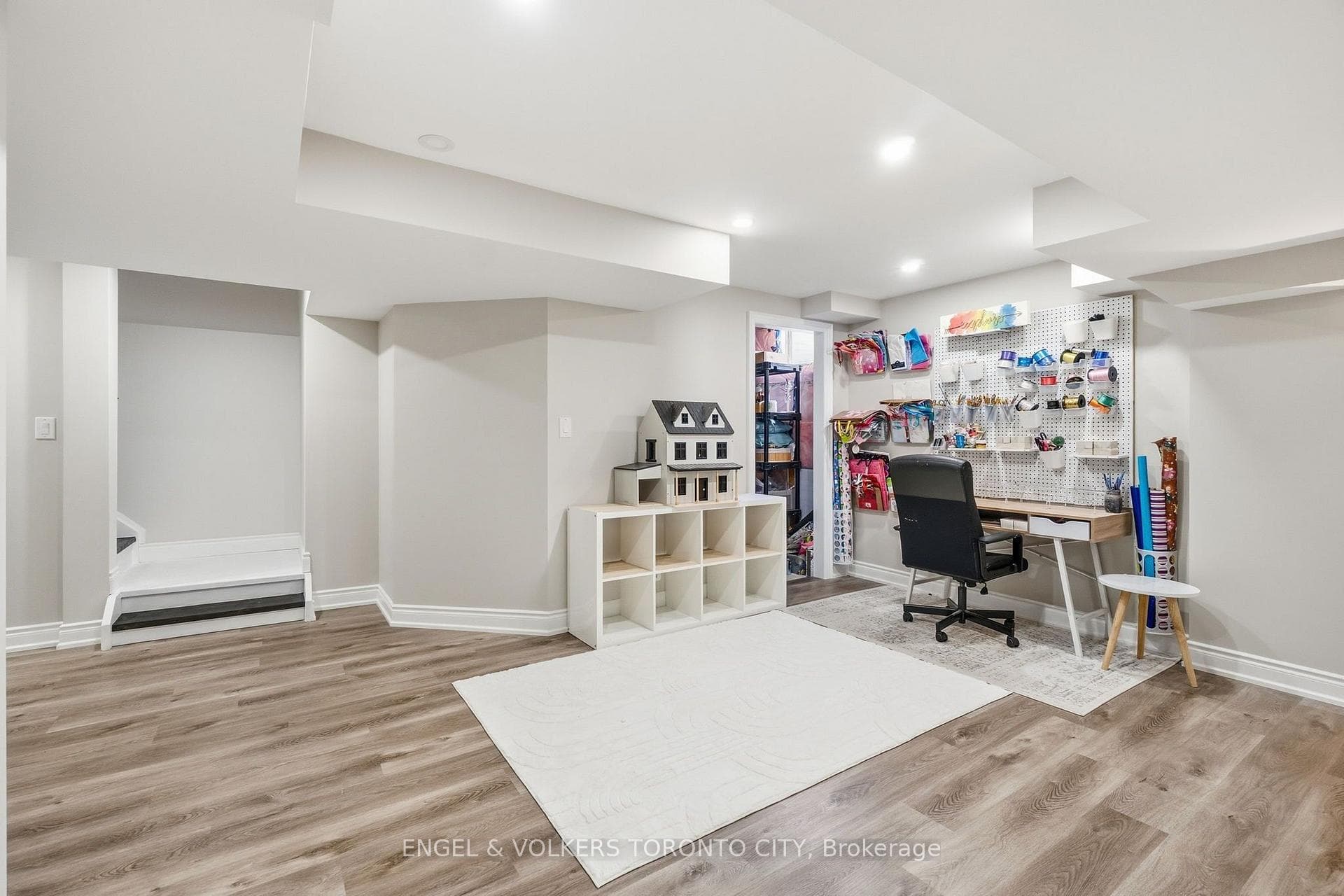 3 Arnold Crescent photo 33