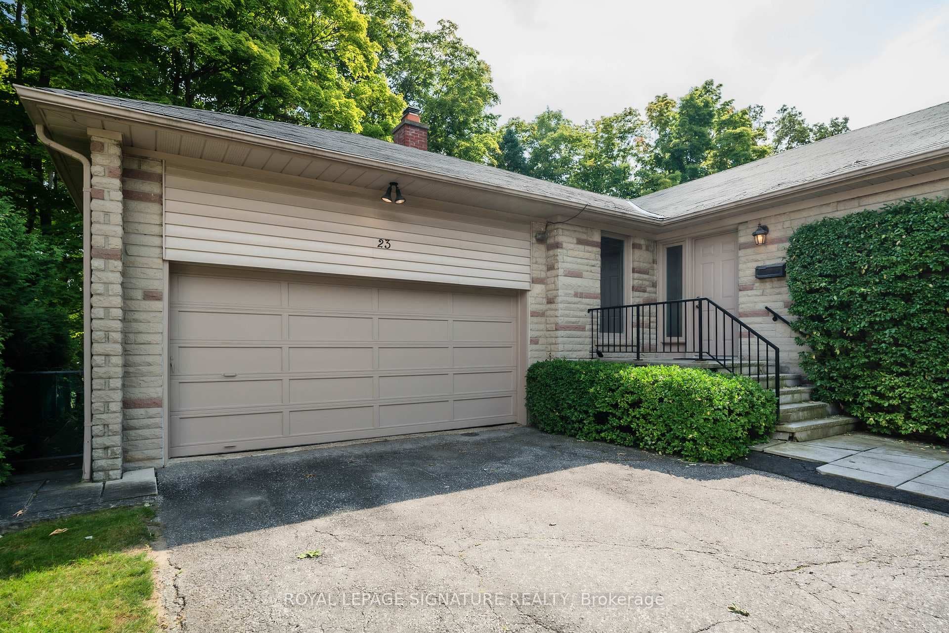 23 Sifton Court photo 2