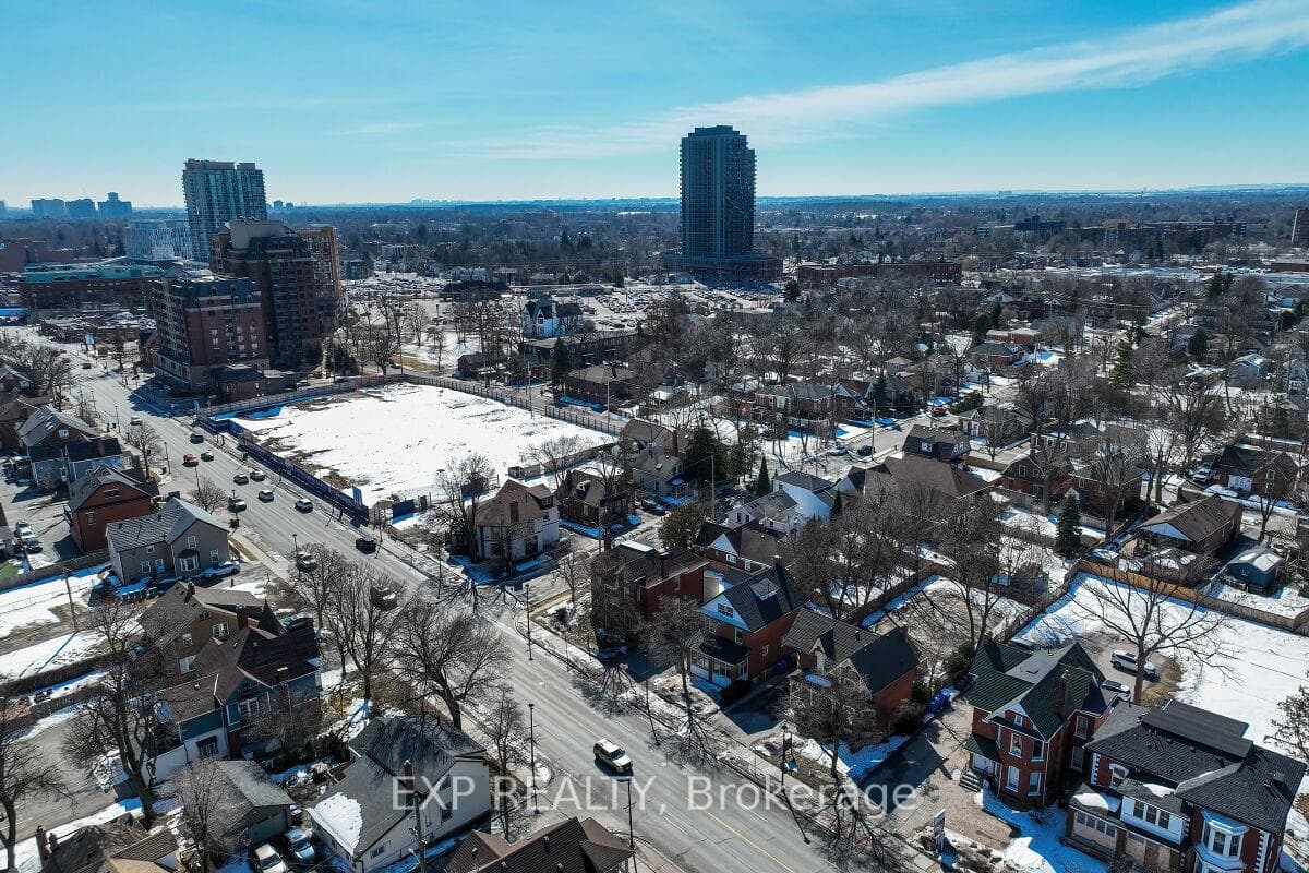 7 David Street photo 39