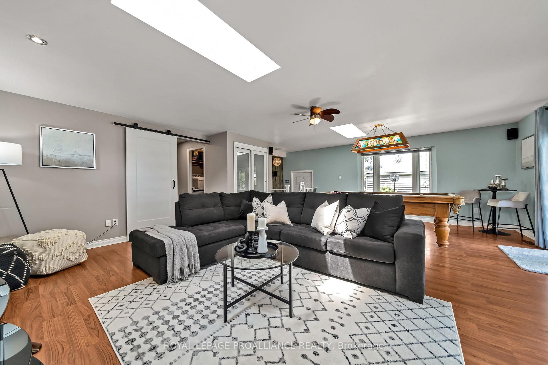 223 Garrard Road photo 20
